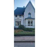 Villa mit großem Grundstück - 399.000,00&nbsp;EUR Kaufpreis, ca.&nbsp; 160,00&nbsp;m&sup2; in Rochlitz (PLZ: 09306)