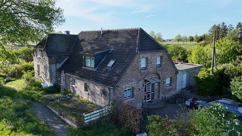 Foto - Mehrgenerationenhaus - 699.999,00&nbsp;EUR Kaufpreis, ca.&nbsp; 325,00&nbsp;m&sup2;
