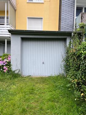 Foto - Abschließbare Garage mit zusätzlichem Lagerraum in Remscheid