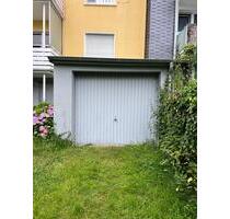 Abschließbare Garage mit zusätzlichem Lagerraum in Remscheid