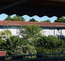 Ruhige 2-Zimmer-Wohnung Ottobrunn – Balkon, EBK, TG, bezugsfrei