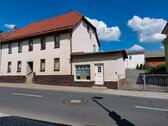 Foto - Großes Einfamilienhaus mit Doppelgarage
