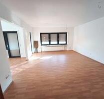 Wohnung in Ermreuth, 125qm, 3 Zimmer, Küche, Bad, Balkon - Neunkirchen am Brand