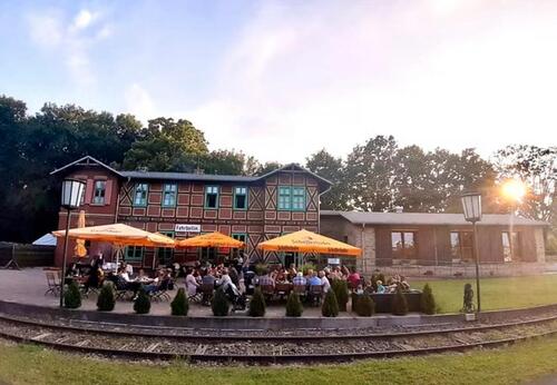 Foto - Vielseitige Gewerbefläche mit Gastronomie Ausstattung