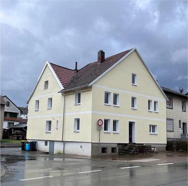 Foto - Mehrparteienhaus mit viel Potenzial