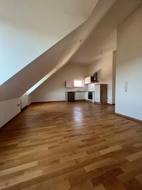 Foto - Leben in Laim: ausgebaute 3-Zimmer-Dachgeschoss-Wohnung