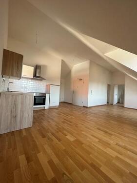 Foto - 3 Zimmer Dachgeschoßwohnung zur Miete in München