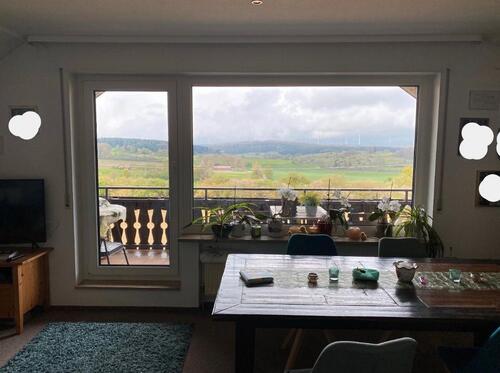 Foto - 2,5 Zimmer Dachgeschosswohnung, Blick ins Grüne