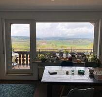 2,5 Zimmer Dachgeschosswohnung, Blick ins Grüne - Laichingen