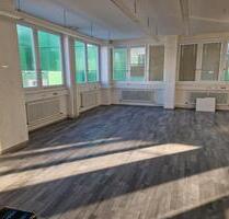 halle lager Produktion - 800,00&nbsp;EUR Kaltmiete, ca.&nbsp; 70,00&nbsp;m&sup2; in Korntal-Münchingen (PLZ: 70825)