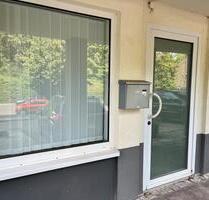 Helle Gewerbe-Bürofläche mit Außenstellplatz – ab 01.01.2026 - Düren