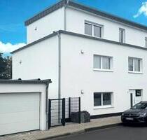 Appartement in Bedburg-Mitte, mit Garten und Terrasse