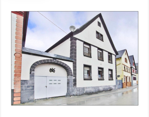 Foto - — Provisionsfreies Vierfamilienhaus in Rheinlage —