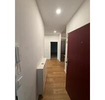 Neue WG gründen! 3-Zimmer, Balkon, EBK, Kernsaniert ! - Berlin Reinickendorf