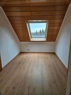 Foto - 4 Zimmer Dachgeschoßwohnung zur Miete in Erftstadt