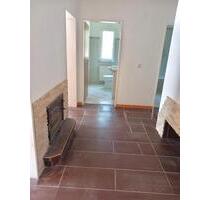 3-Zimmer-Wohnung mit Kamin und Gemeinschaftsgarten (1.OG) - Wunsiedel