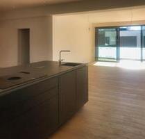 Exklusive 3,5-Zimmer-Dachgeschosswohnung mit Balkon und Garage am Rande der Innenstadt - Biberach an der Riß