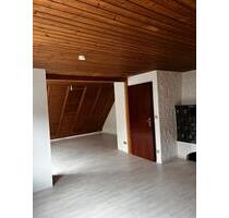 900 Euro KM DG Gruibingen - 900,00 EUR Kaltmiete, ca.  100,00 m² in Gruibingen (PLZ: 73344)