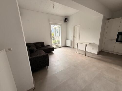 Foto - Frisch renovierte 2-Zimmer Wohnung im Erdgeschoss