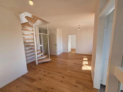Foto - NEU Saniert: 3-Zimmer-Maisonette Wohnung - Provisionsfrei