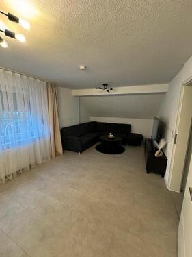 Foto - 4 Zimmer Dachgeschosswohnung - 850,00&nbsp;EUR Kaltmiete, ca.&nbsp; 82,00&nbsp;m&sup2;