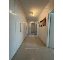 Moderne 4 Zimmer Wohnung - Bergisch Gladbach - teilmöbliert