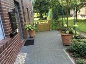 Foto - Architektur mit SW-Garten im Eigentum - KfW-70-EG-Wohnung Loga
