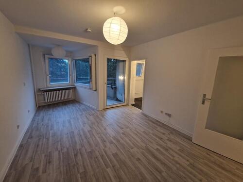 Foto - Eure neue Joggingstrecke - 1-Zimmer-Wohnung mit Balkon in Wassernähe!