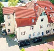 Schicke 2-Raumwohnung | Badewanne | PKW-Stellplätze auf Grundstück - Regis-Breitingen