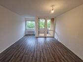 Foto - Herzlich Willkommen in eurer neuen 2-Zimmer-Wohnung mit Balkon, im grünen Siemensstadt!