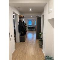 Helle, sanierte 3-Zimmer-Wohnung mit Einbauküche und Garten - Stuttgart Stuttgart-Ost