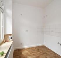 Altbau * Neu Renovierte 3-Raum-Erdgeschoss-Wohnung * Innenstadt - Hohenstein-Ernstthal