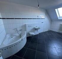 Attraktive 4-Zimmer Dachgeschosswohnung (112 m²) in Solingen