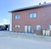 Hochwertige DHH (BJ 2024) in Emden | 239 m² | Sauna, Garten, A+ |