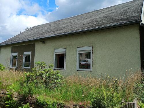 Foto - Einfamilienhaus - 60.000,00&nbsp;EUR Kaufpreis, ca.&nbsp; 100,00&nbsp;m&sup2;