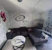 Attraktive 3-Zimmer-Wohnung mit EBK, Balkon mit Gartenbenutzung - Köln Rodenkirchen