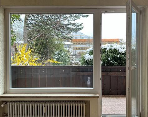 Foto - Traumhafter Ausblick vom Balkon! 2-Zimmer-Wohnung - Zentral aber ruhig