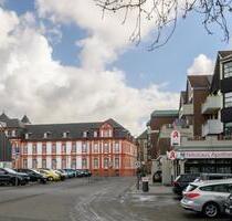 Freistehende 1-Zimmer-Wohnung mit Balkon und TG-Stellplatz - Pulheim