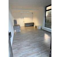 LadenlokalGewerbeeinheit - 700,00 EUR Kaltmiete, ca.  12,00 m² in Essen (PLZ: 45138) Huttrop