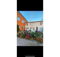 Modernes Reihenhaus - 245.000,00&nbsp;EUR Kaufpreis, ca.&nbsp; 210,00&nbsp;m&sup2; in Crimmitschau (PLZ: 08451)