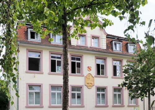 Foto - Altbaucharme inklusive! - 850,00 EUR Kaltmiete, ca.  85,00 m²
