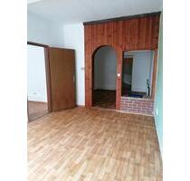 GROßZÜGIGE 4- RAUM WOHNUNG MIT TERRASSE in ARTERN