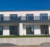 Moderne Doppelhaushälfte in Tapfheim