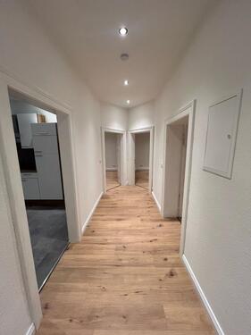 Foto - ERSTBEZUG NACH SANIERUNG: Moderne 3-Zimmer-Dachgeschosswohnung