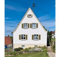 Haus mit gehobenem Alter in ruhiger Hanglage - Jettingen-Scheppach