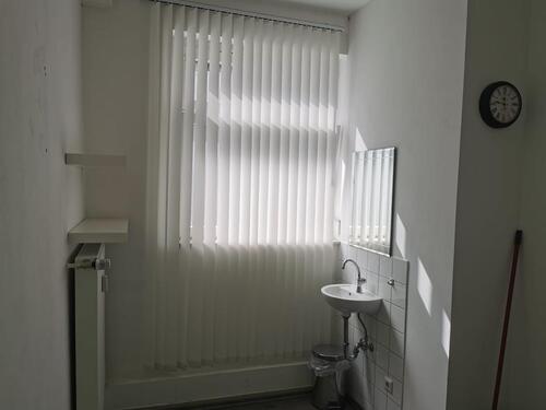 Foto - Kosmetikraum - 500,00&nbsp;EUR Kaltmiete, ca.&nbsp; 9,00&nbsp;m&sup2;