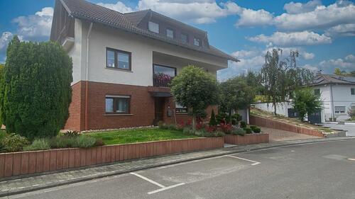 Foto - 3ZKB Terrasse in Hettenhain, Zweifamilienhaus