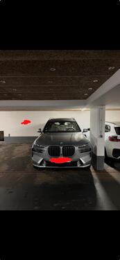 Foto - Tiefgaragenstellplatz BogenhausenHeidhausen zu vermieten