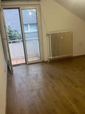 Foto - 4 Zimmer Dachgeschoßwohnung zur Miete in Leonberg