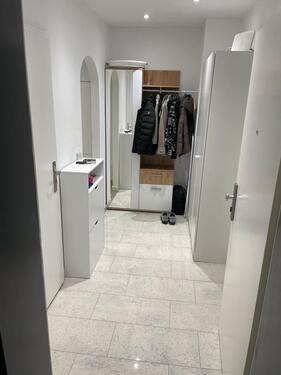 Foto - Voll Möblierte, Helle, kernsanierte 1,5-Zimmer-Wohnung